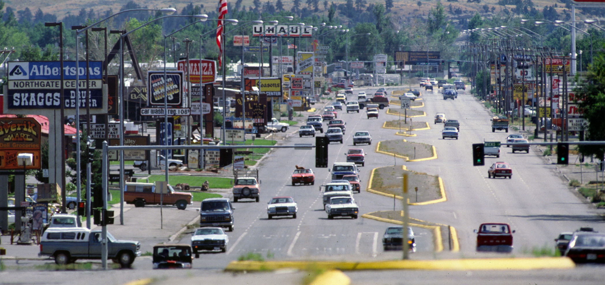 Main Street, 1984